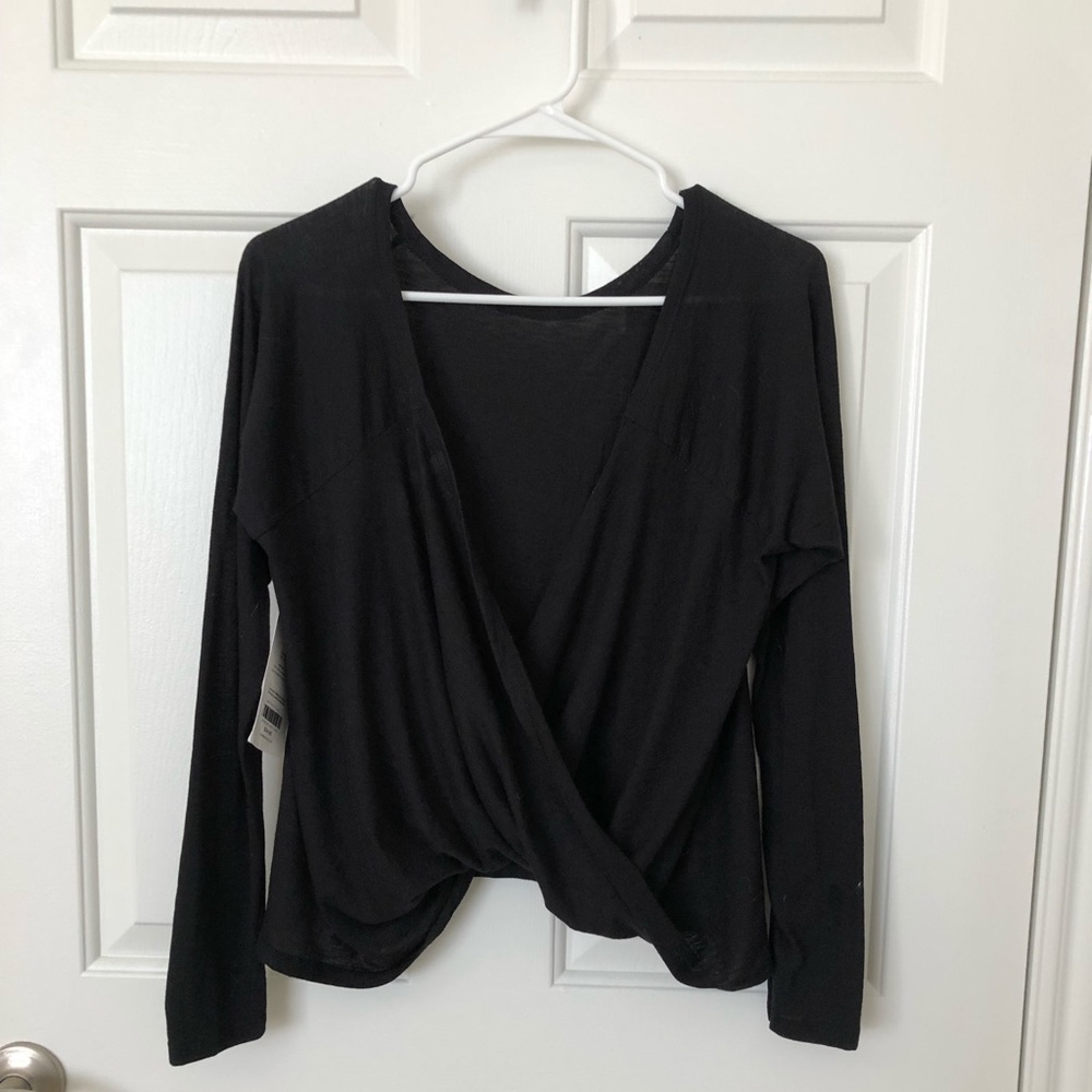 Fabletics - Long Sleeve Tee - Black - XS/4